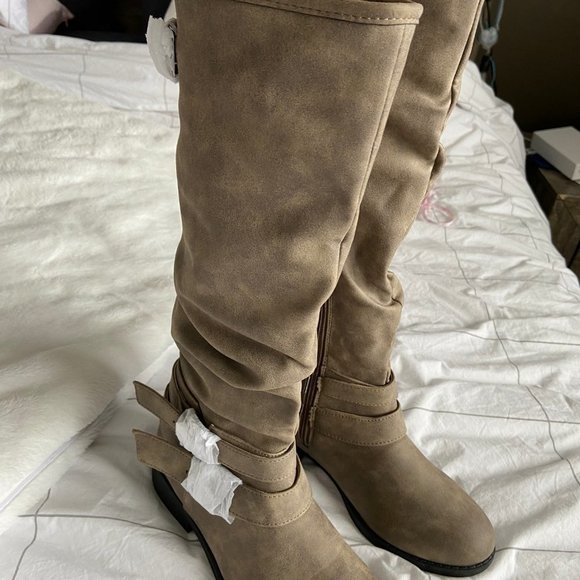 Source Unknown Tan Heeled Boots - Picture 6 of 9